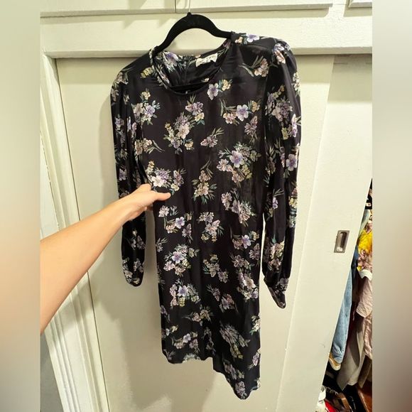 Velvet by graham and Spencer Winola Floral Printed Challis dress size medium - Picture 9 of 11